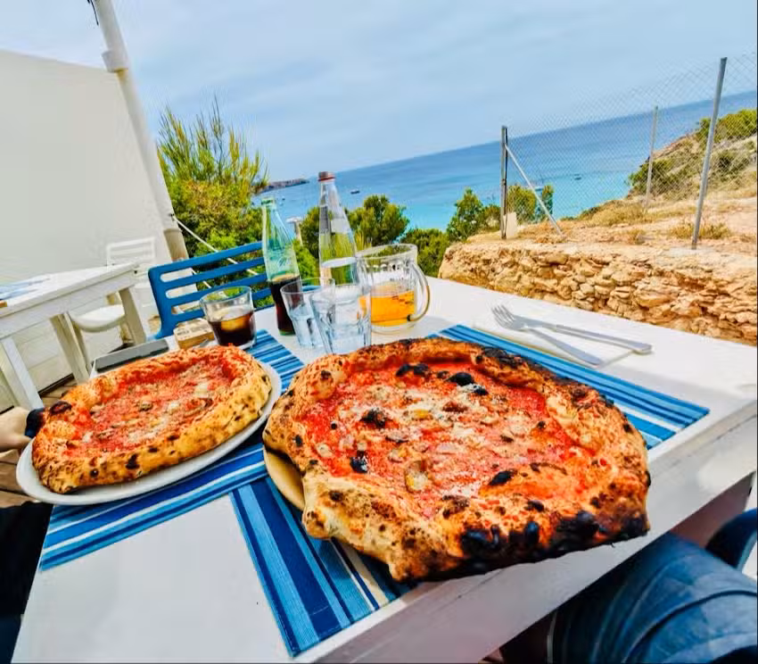 17 Food & Drink Cala Tarida