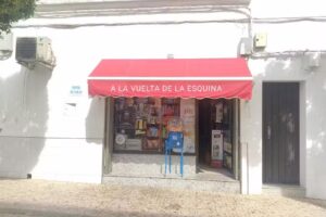 A La Vuelta De La Esquina