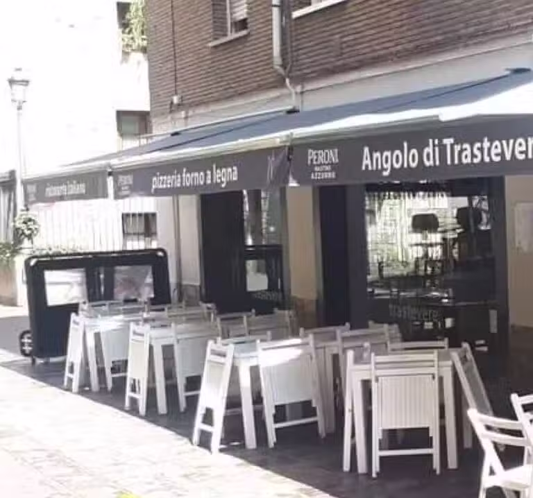 «Angolo di Trastevere» ristorante italiano pizzeria forno a legna