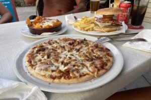 Azul Restaurant & Pizzeria