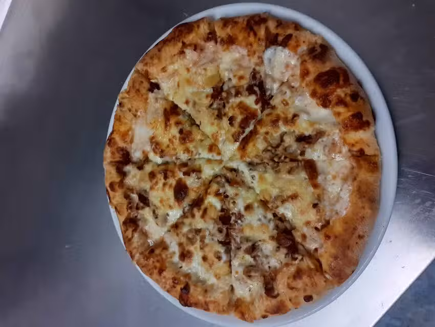 Bar kebab pizzeria Llombai