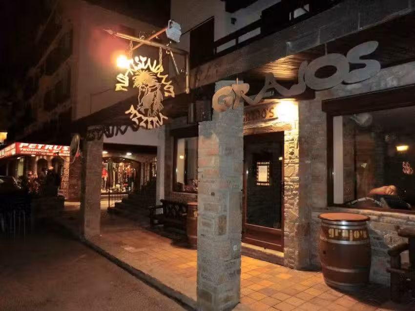 Bar Pizzería Grajos