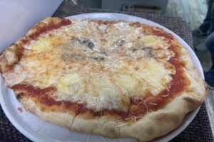 Bar Pizzería la barbería Tapería Cafetería Peluquería