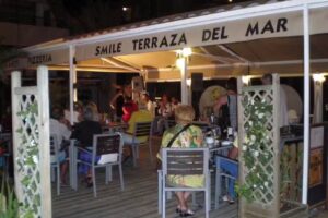 Bar restaurante Smile Terraza del Mar