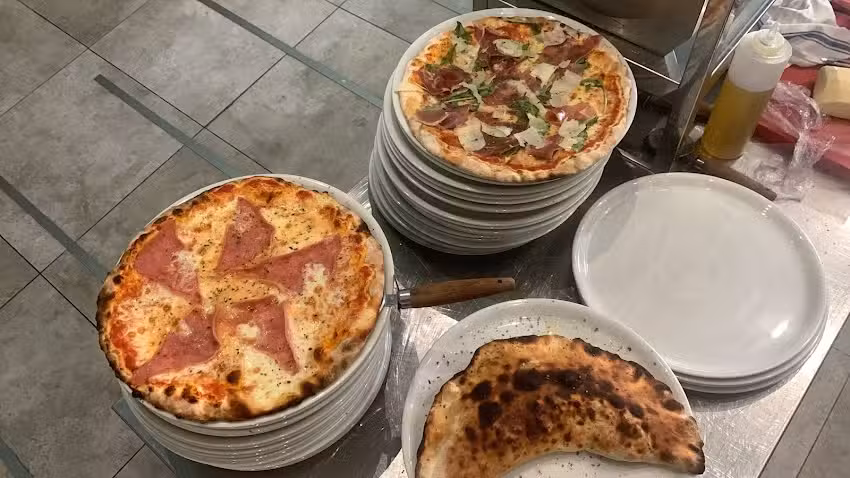 Bella Mia Pizzeria & Restaurante