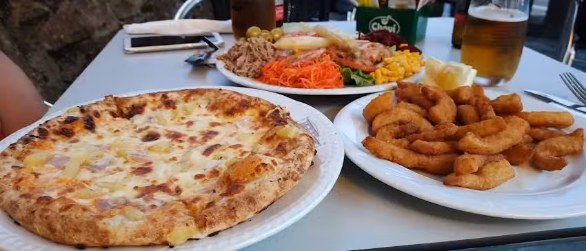 Burger Santillana · Restaurante en Santillana del Mar