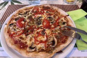 Cabana Restaurante Arrocería Pizzeria