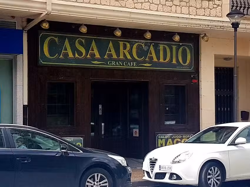 Cafetería bar Casa Arcadio