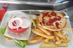 CAFETERÍA KEBAB TAREK