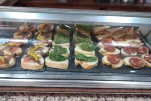 Cafetería Libra x Cuore Napoli Pizzeria