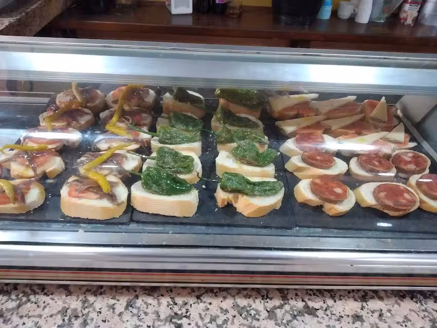 Cafetería Libra x Cuore Napoli Pizzeria