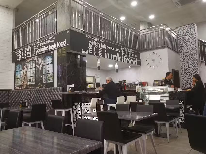 Cafeteria Pizzeria Arenal