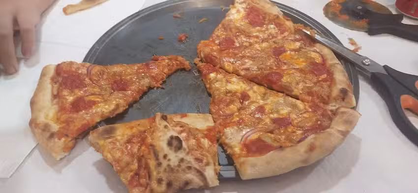 Chatitos Pizza – Artesanos Pizzeros