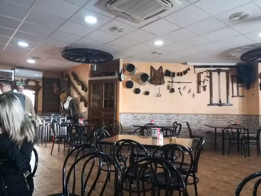 Churrería-Pizzería «El Museo»