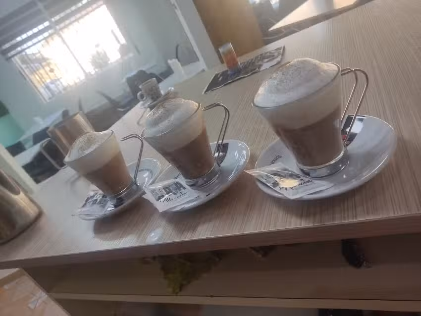 Confitería-Pastelería «La Guinda»