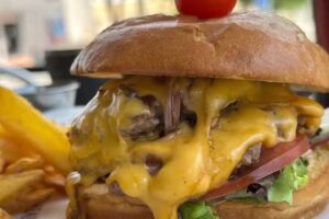 Deja Vu hamburguesería y pizzería