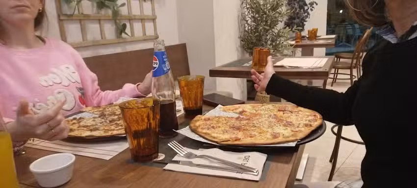 Del Poble Pizzer&iacute;a Zaid&iacute;a