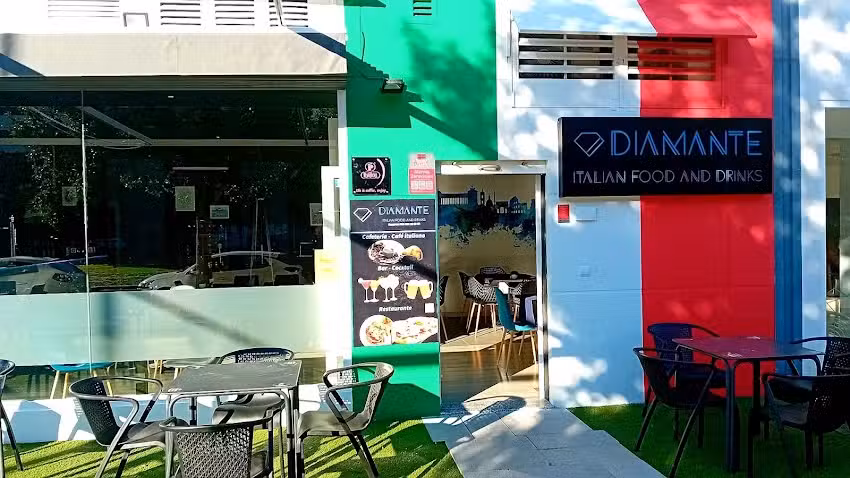 Diamante italian food and drinks Restaurante