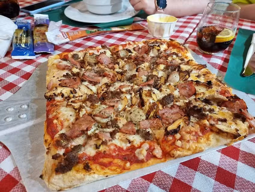 Don Cammillo e Peppone Huelva