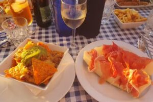 Don Genis Tapas and Pizzas