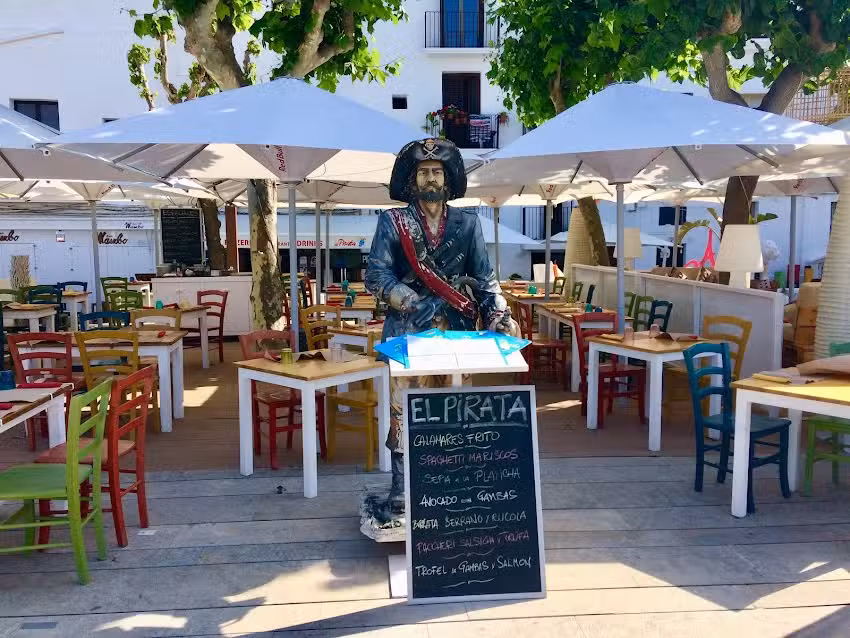 El Pirata Ibiza Puerto