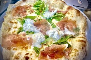 Funghi Pizzas Gourmet