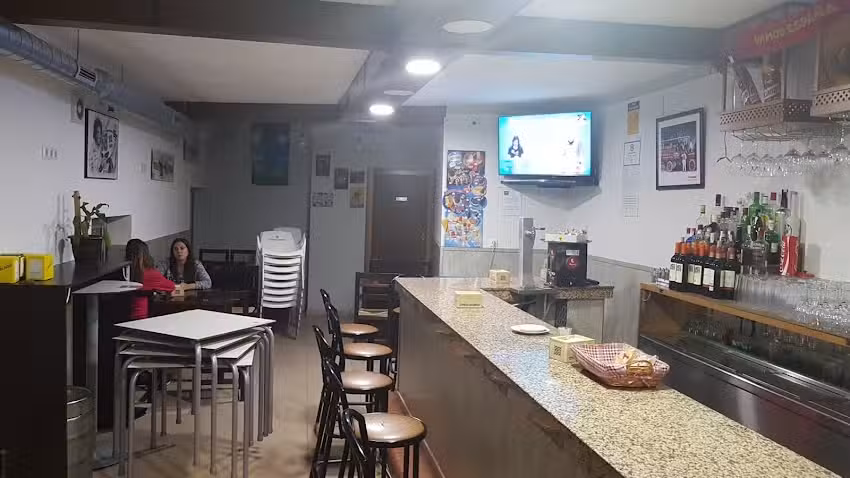 Hamburguesería-Pizzeria «El Pintaíllo»