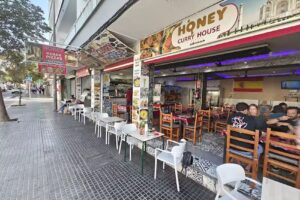 Honey curry house and pizza