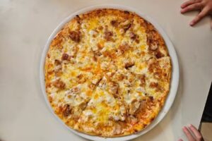 Hot spicy gril. KEBAB Y PIZZA