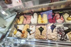 Ice Cream and Coffee Shop