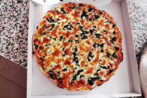 KEBAB AZPEITIA HOGGAR halal( kebab, pizzas y tacos ala leonesa))