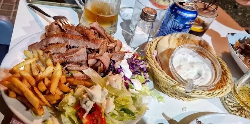 Kebab Bar Pizzería «La Cueva» (Valencia)