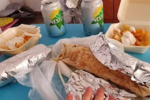 Kebab tomato durum pizzeria shawrma hamburguesa chana