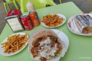 King Döner Kebab Pizza Macarena