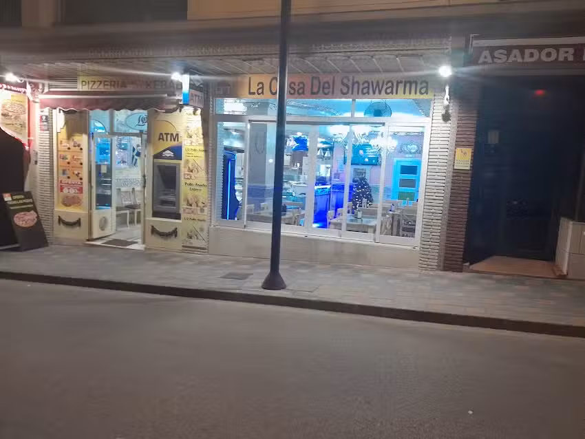 La Casa Del Shawarma Los Pacos