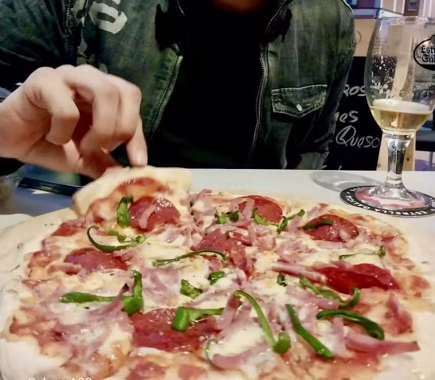 La Herradura Pizza Bar