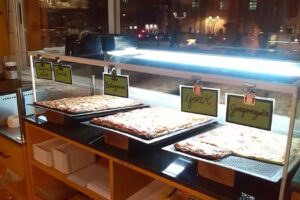 La Lluna Pizzeria Creperia