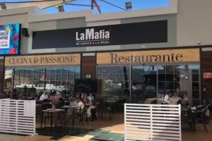 La Mafia se sienta a la mesa