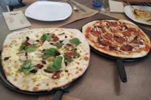 La Mafia se sienta a la mesa