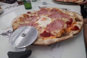 La Mafia se sienta a la mesa