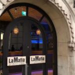 La Mafia se sienta a la mesa