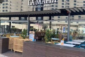 La Mafia se sienta a la mesa