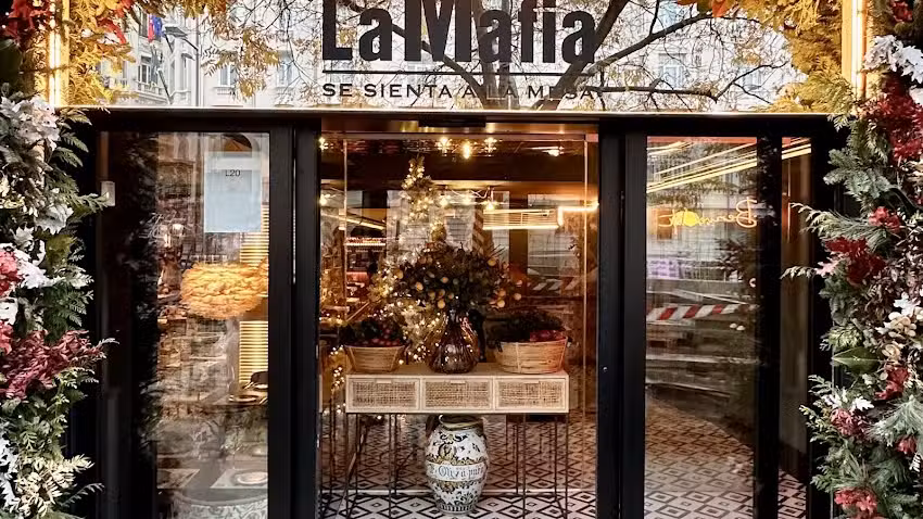 La Mafia se sienta a la mesa