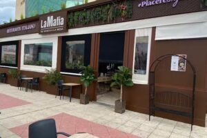 La Mafia se sienta a la mesa