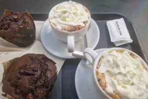 La mimosa Café, Pizza Y Kebab