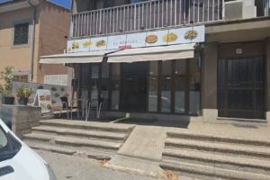 LA MONTAÑA PIZZA Y KEBAB