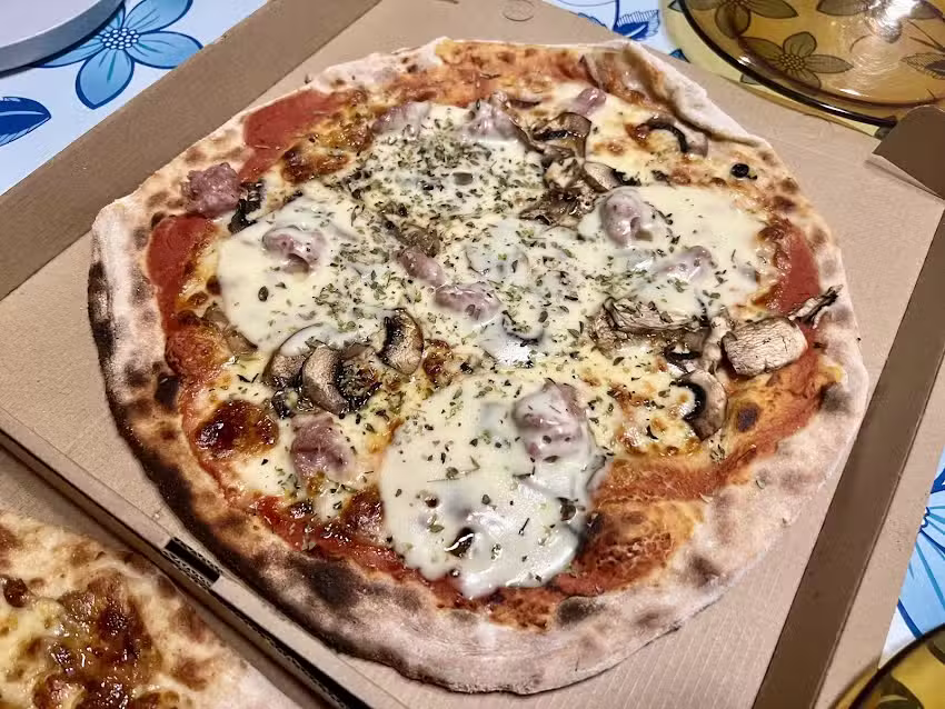 La Peperonata / Horno de Leña