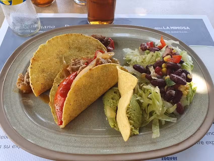 LA PÈRGOLA BURGER & PIZZA