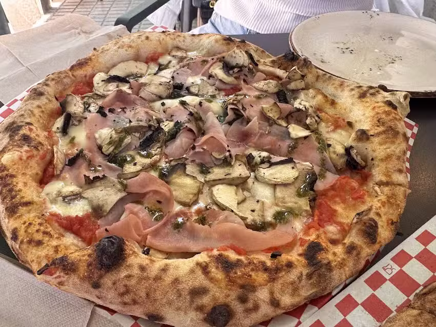 La Pizza di Napoli | Pizzeria Marbella