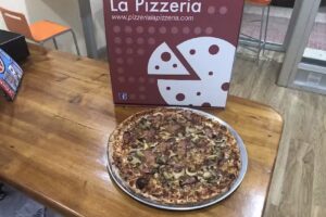 La Pizzería